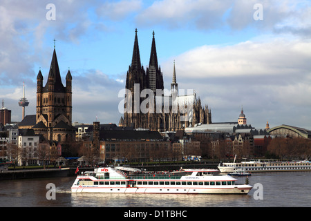 St. Martins Kirche, zwischen Bereich der Kölner Innenstadt, Nordrhein-Westfalen, Deutschland, Europa Stockfoto