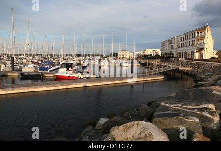 Rostock, Deutschland, den Yachthafen und das Hotel Marina Hohe Duene Stockfoto