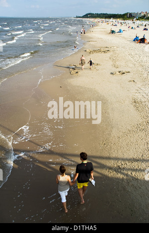 Heringsdorf, Deutschland, am Ostseestrand-Wanderer Stockfoto