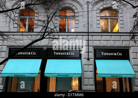Tiffany & Co Geschäft in Parizska Straße Prag Shopping, Altstadt, Tschechische Republik Luxus-Geschäft Schild Stockfoto