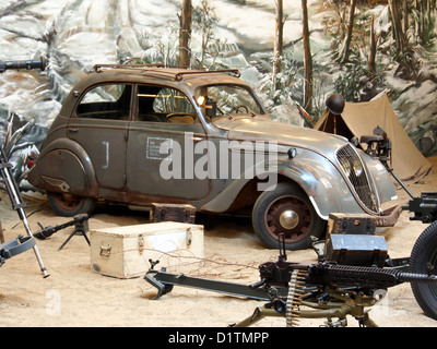 Kriegsmuseum Overloon... Peugeot 202 Berline Stockfoto