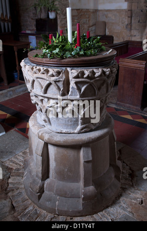 Die Schriftart, Holy Trinity Church, Hinton in Hecken, Northamptonshire, England, UK Stockfoto