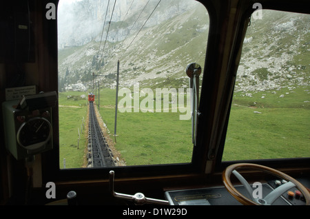 Alpnachstad, Schweiz, der steilsten Zahnradbahn Eisenbahnstrecke der Welt Stockfoto