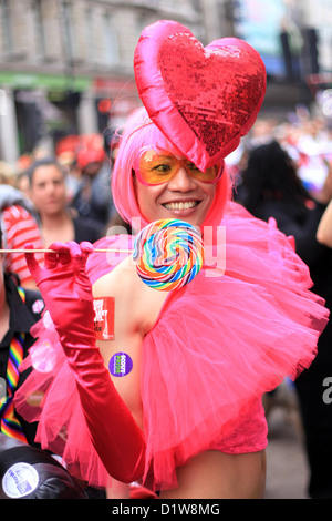 Teilnehmer bei der Gay Pride Parade in London Stockfoto