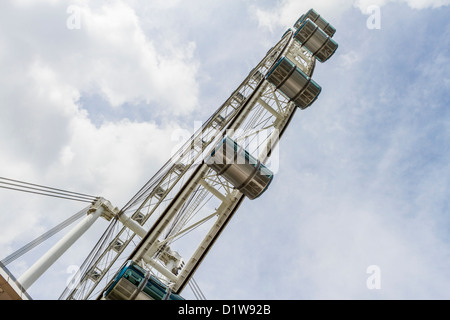 Singapore Flyer ist das größte Riesenrad der Welt. Stockfoto