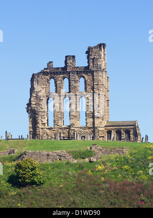 Tynemouth Burg und Kloster auf der Küste North East England war einst eines der größten Gebiete in England befestigt. Stockfoto