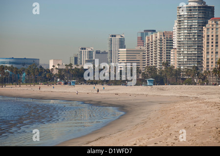 Strand und Skyline von Long Beach, Los Angeles County, California, Vereinigte Staaten von Amerika, Vereinigte Staaten Stockfoto