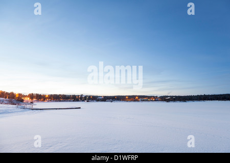 Gefrorene Inari-See, Inari, Finnland Stockfoto