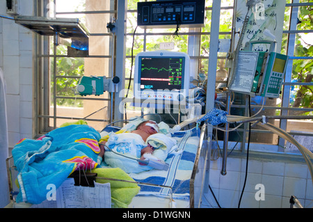 ICU pränatale Ward, Danang, Vietnam Stockfoto