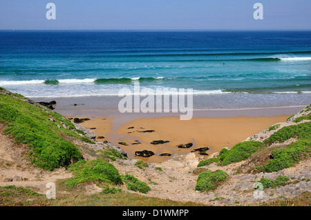 Strand und Meer Atlantik auf wilde Küste von der Halbinsel Quiberon im Département Morbihan in der Bretagne in Frankreich Stockfoto