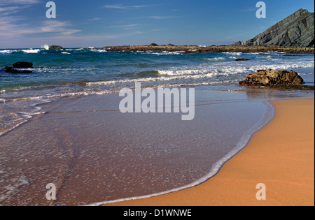 Portugal, Algarve: Detail der Naturstrand Praia da Amoreira in Aljezur Stockfoto