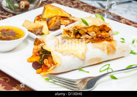 Mexikanisches Essen Restaurant auf einem weißen Teller Stockfoto