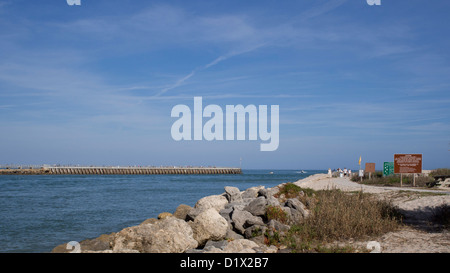 Angeln am Sebastian Inlet an der Ostküste von Florida Stockfoto