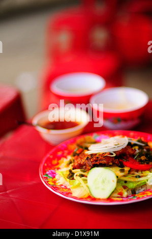 Com Tam (Fractured oder Broken Reiskörner), Suppen, Vietnam, Asien Stockfoto