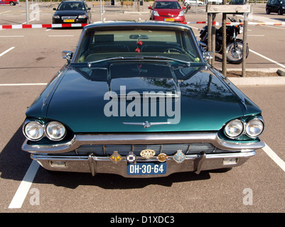 Oldtimer-Meeting Haarlem Ford Thunderbird Stockfoto