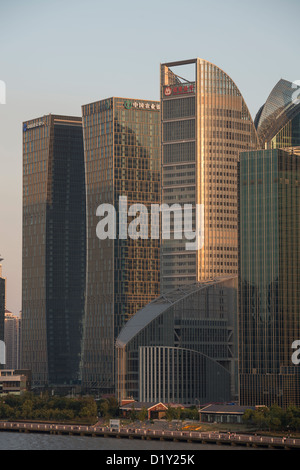 PU Jiang Shuanghui Gebäuden, China Merchants Bank Herrenhaus am Ufer des Huangpu-Flusses, Lujiazui Pudong, Shanghai Stockfoto