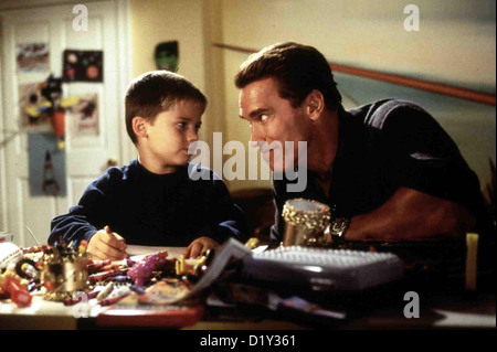 Versprochen Ist Versprochen Jingle aller Art und Weise Jake Lloyd, Arnold Schwarzenegger Howard Langston (A. Schwarzenegger) Hut wieder Stockfoto