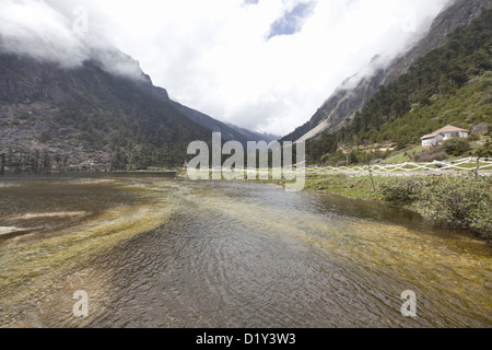 Shungatser See oder Madhuri See, Tawang, Arunachal Pradesh, Indien Stockfoto