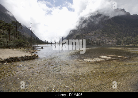 Shungatser See oder Madhuri See, Tawang, Arunachal Pradesh, Indien Stockfoto