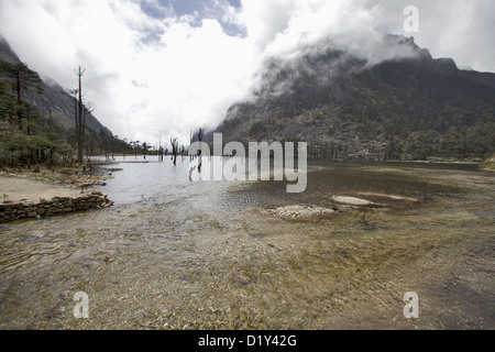 Shungatser See oder Madhuri See, Tawang, Arunachal Pradesh, Indien Stockfoto