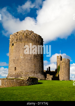 Pembroke Castle ein Norman teilweise zerstörte Gebäude aus Stein gebaut, nach 1189 Pembrokeshire South Wales UK Stockfoto