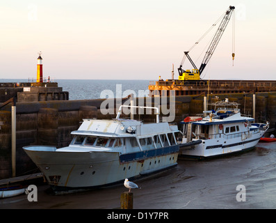 Boote vertäut im Hafen von Watchet in North Somerset England UK eine Küstenstadt in den Bristolkanal Stockfoto