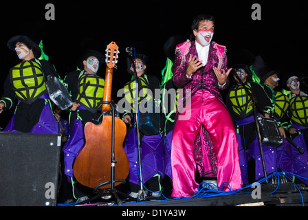 Uruguayischen Murguistas Durchführung während des Karnevals in Montevideo, Uruguay im Februar 2007 Stockfoto