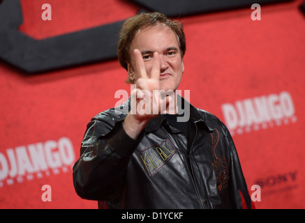 US-Regisseur Quentin Tarantino kommt für die Premiere des neuen Films "Django Unchained" Cinestar-Kinos in Berlin, Deutschland, 8. Januar 2013. Der Film sollte in den deutschen Kinos am 17. Januar 2013 veröffentlicht werden. FOTO: BRITTA PEDERSEN Stockfoto