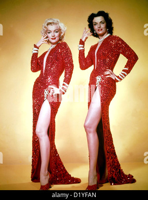 GENTLEMEN PREFER BLONDES 1953 20th Century Fox Film - Promo-Foto von Marilyn Monroe auf der linken Seite und Jane Russell Stockfoto