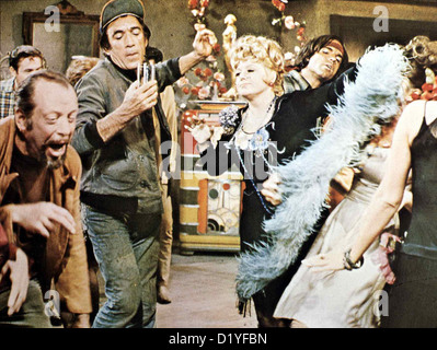 Der Indianer letzte Krieger, Anthony Quinn, Shelley Winters Fliegender Adler (Anthony Quinn, 2vl) Versteht Sich Praechtig mit Stockfoto