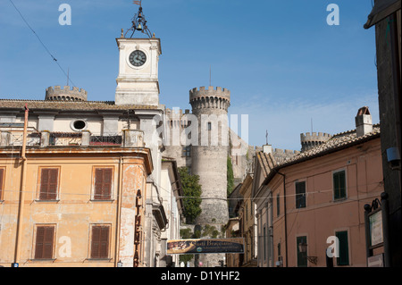 Ansicht des Castello Orsini-Odelscalchi, Bracciano, in der Nähe von Rom, Italien. Stockfoto