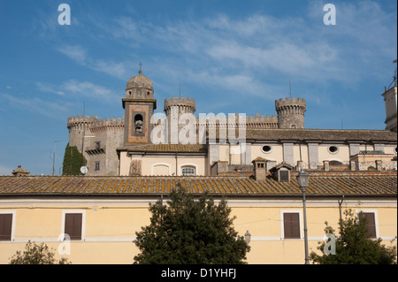 Ansicht des Castello Orsini-Odelscalchi, Bracciano, in der Nähe von Rom, Italien. Stockfoto