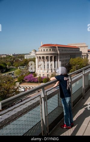 Blick vom Balkon auf das Gebäude, Newseum in Washington DC zeigt 600 Pennsylvania Avenue der Federal Trade Commission Stockfoto