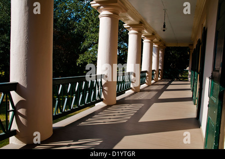 Herrenhaus mit Spalte, Oak Alley Plantation, Mississippi, Gemeinschaft der Vacherie, Louisiana, USA, Nordamerika Stockfoto