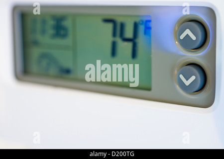 Home-Thermostat für zentrale Klimaanlage und Heizung Stockfoto