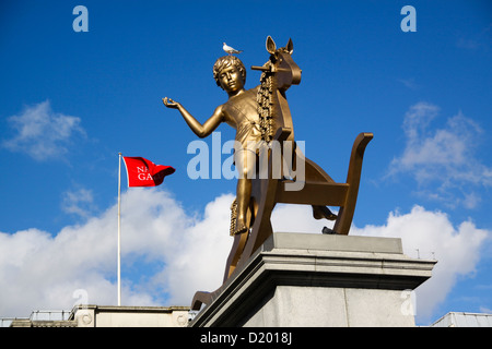 Machtlos Strukturen Abb. 101 4. Sockel Trafalgar Square in London UK Stockfoto