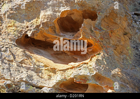 Wind geformten Felsen, Isalo Nationalpark, Madagaskar, Afrika. Stockfoto