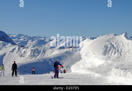 Blick nach Westen in das Skigebiet Ehrenbachhöhe, Winter in Tirol, Austria, Europe Stockfoto