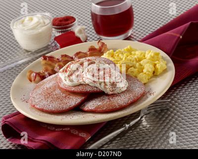 Roter samt-Pfannkuchen Stockfoto