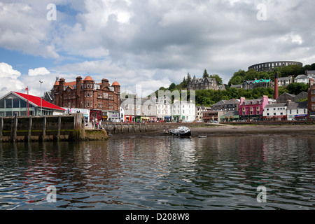 Oban, Großbritannien, Blick auf den Hafen von der Küste Stadt Oban im Südwesten. Hochland Stockfoto