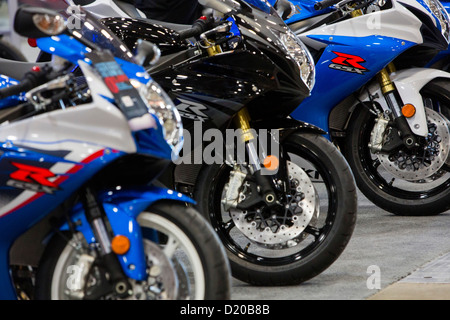 Suzuki Motorräder auf dem Display an der Washington Motorcycle Show. Stockfoto