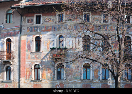 Italien, Trentino Alto Adige, Trento, Domplatz, Casa Cazuffi-Rella Fresko von Marcello Fogolino Stockfoto