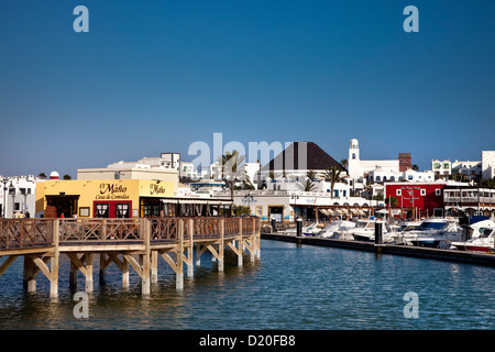 Ansicht des neuen Hafens Marina Rubicon, Playa Blanca, Lanzarote, Kanarische Inseln, Spanien, Europa Stockfoto