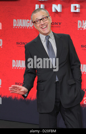 Deutsch-österreichische Schauspieler Christoph Waltz besucht die Premiere des Films "Django Unchained" im Cinestar Theater im Sony Center, Potsdamer Platz in Berlin. 8. Januar 2013 Stockfoto