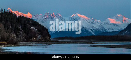 Alpenglühen in Alaska. Stockfoto