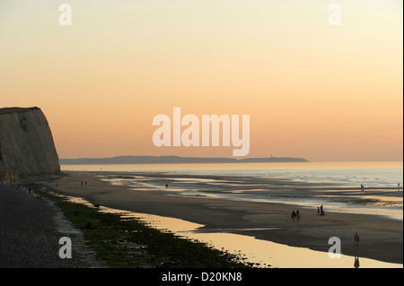 Strand am Cap Blanc-Nez bei Sonnenuntergang, Cap Blanc-Nez, Opal-Küste, Boulogne, Frankreich, Europa Stockfoto