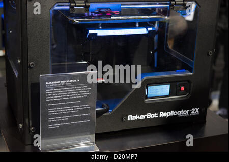 Las Vegas, USA - 08 / 01 / 2013. Der MakerBot Replicator 2 X und Display mit neuen Features präsentieren auf der CES 2013. Stockfoto