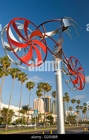 MEIN BIKE-SKULPTUR VON AMOS ROBINSON EMBARCADERO SKYLINE VON DOWNTOWN SAN DIEGO KALIFORNIEN USA Stockfoto