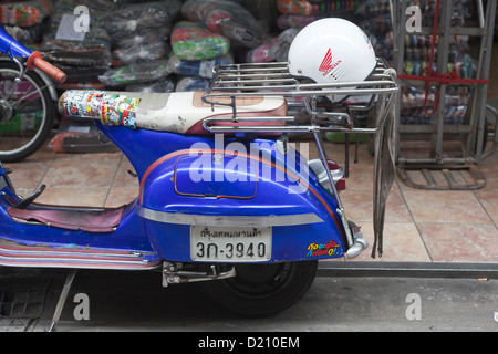 Oldtimer Vespa Roller Chinatown Bangkok Stockfoto