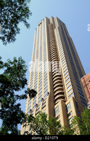 Chicago, Illinois, USA. Das Park Hyatt Hotel entlang der Stadt Magnificent Mile entlang der Michigan Avenue entfernt. Stockfoto